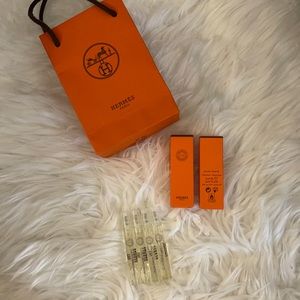 Hermes Agar Ebene Limited Edition perfume with mini shopping bag